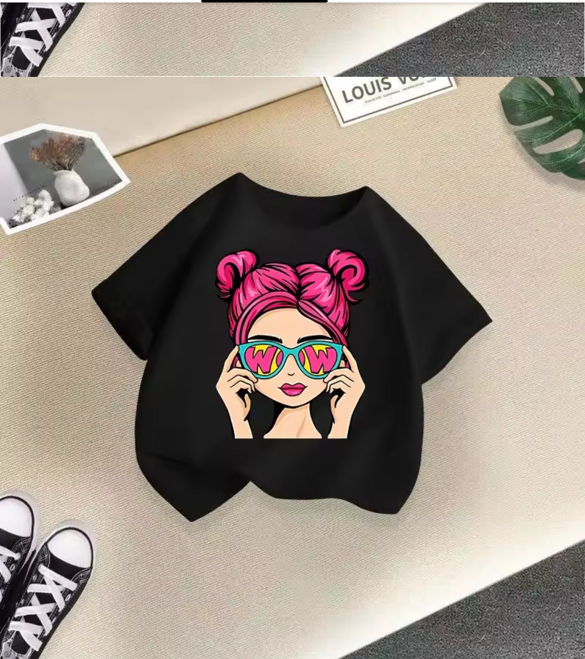 Round neck short sleeved tshirt - black