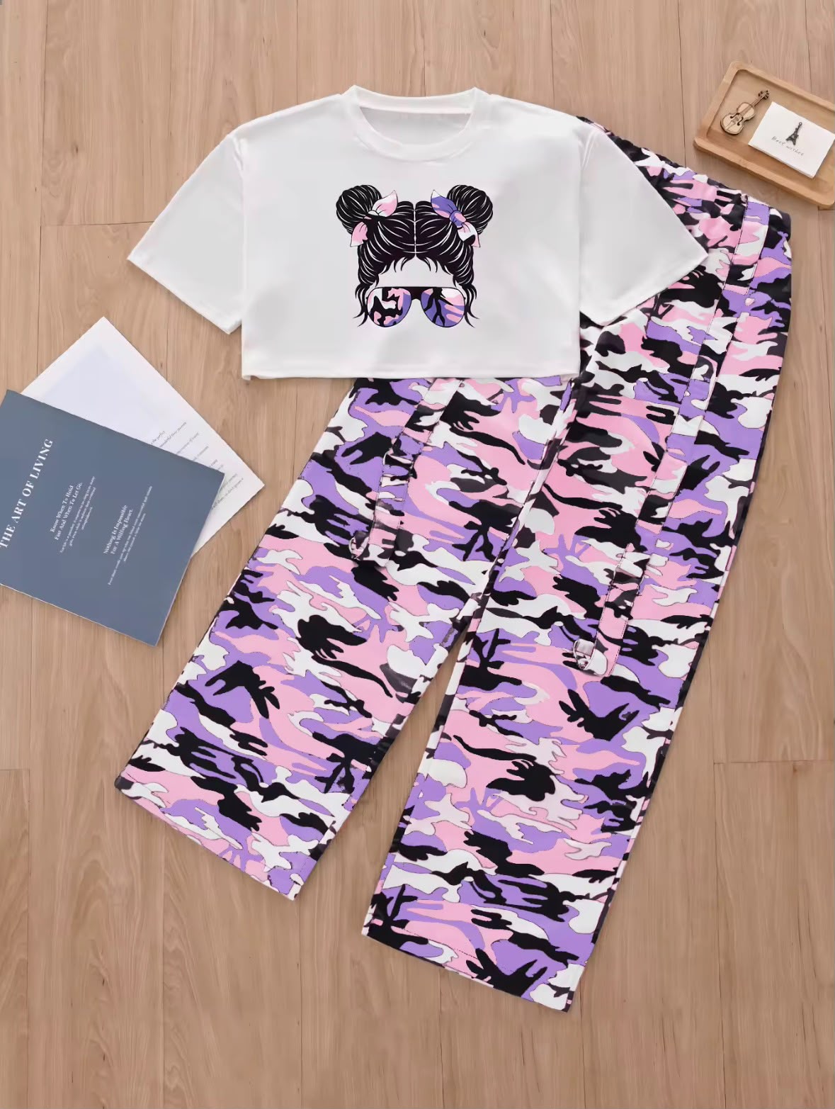 Girls cargo with a crop top